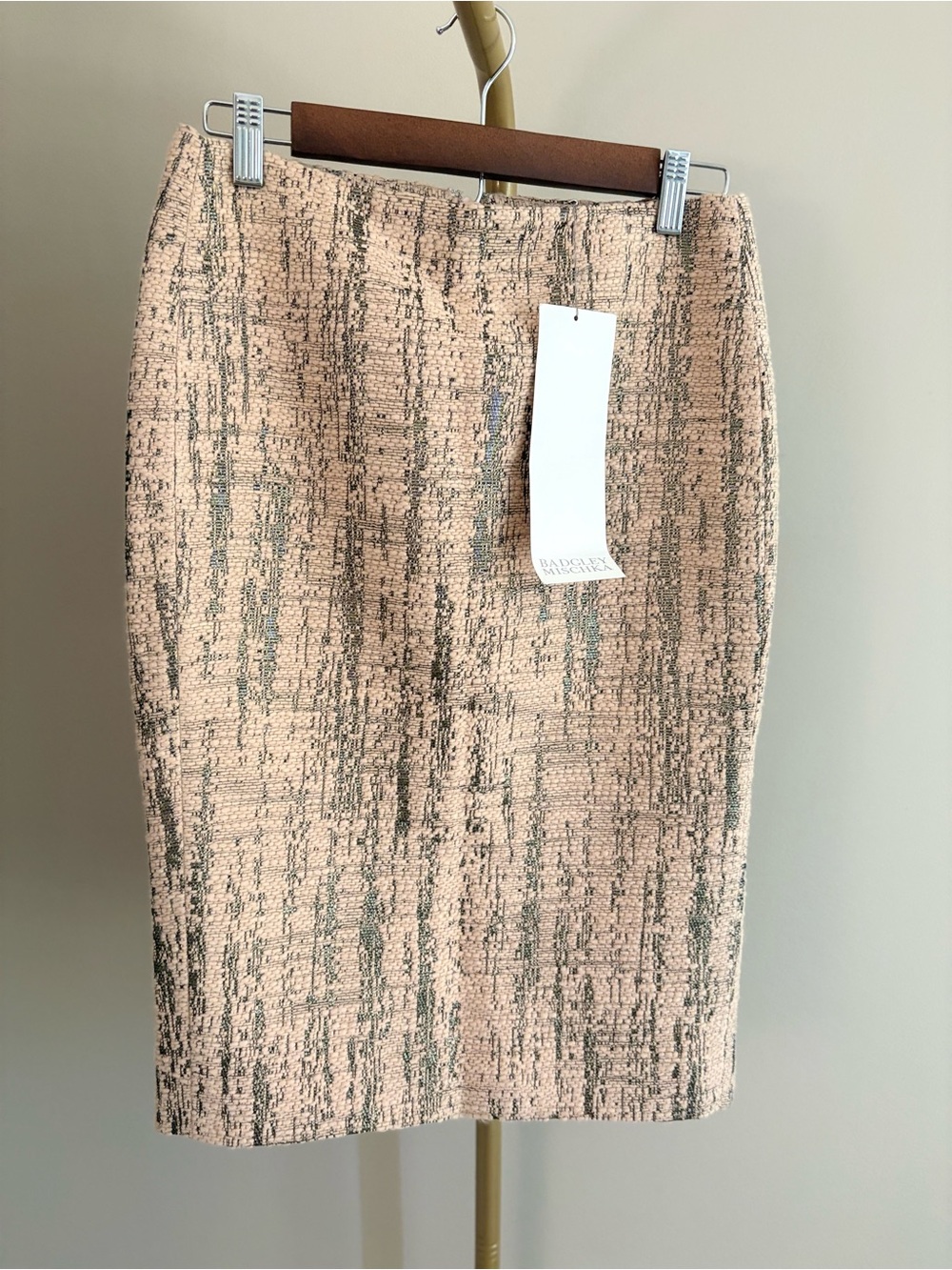 Badgley Mischka Pencil Skirt in Peach and Gray